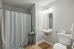 CB 3504-102 Fayetteville Oasis I Modern, Comfy