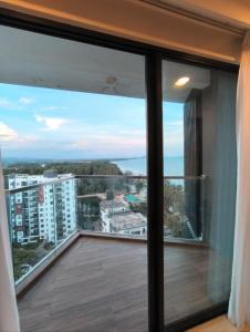 Dee Timurbay Residence