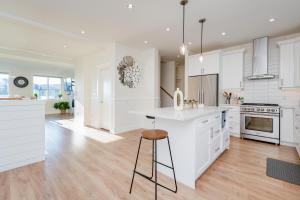 Elegant Home In Victoria,BC