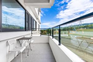Phòng Gia Đình Có Ban Công (Family Balcony Room)