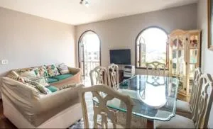 Apto 402, Edifício Flamboyant - Škorak