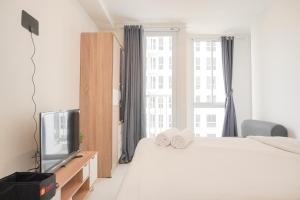 Well Furnished Studio at Tokyo Riverside PIK 2 Apartment By Travelio