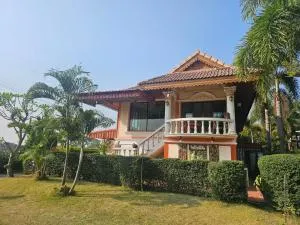 บ้านสวนนะราโต - Ban Thung Tho