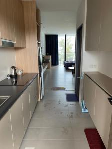 Sematan Roxy Beach Apartment