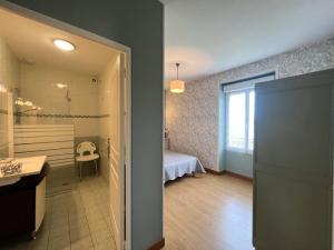 Maisons de vacances Maison perigourdine authentique avec grand jardin, proche Sarlat et sites historiques - FR-1-616-144 : photos des chambres