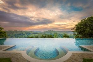 Heavensa Luxury Villas and Suites by The Clarks