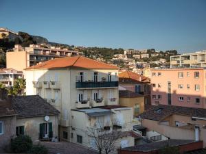 Appartements T2 + cabine au Lavandou, proche plage, climatisation, parking prive - FR-1-803-19 : photos des chambres