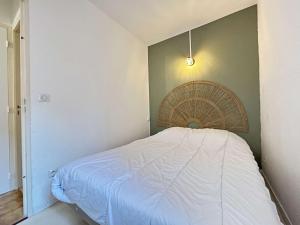 Sainte-Maxime : Appartement 2 pièces, 4 couchages avec piscine et parking inclus - FR-1-226-556
