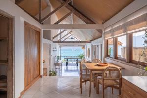 VILLA AMAN - Oceanfront