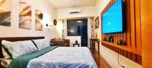 Modern-Studio with Balcony Stunning View