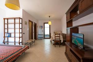 Casa Pascoli Near Sandy Beach - Happy Rentals