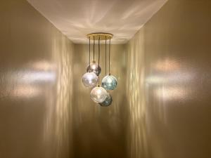 Royal Oak Retreat - Sleeps 6 Pub & Pet Friendly