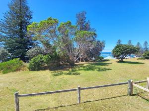 63 Ocean Road, Brooms Head