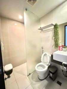 56sqm 2BR Condo at Mactan Newtown Pool and Beach Access!