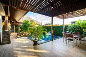 29 - Modern Pool Villa between Naiharn & Rawai