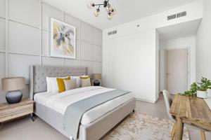 Silkhaus Vacation Homes modern 1BDR in Belgravia Heights with pool & gym