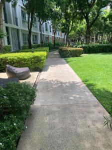 Beautiful studio room, near mall