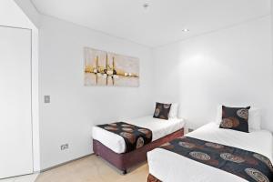 Ambience on Burleigh Beach