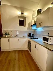 Luxury Suites Stay by Rikas Hotels