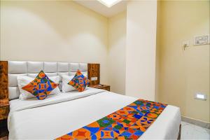 FabHotel The Hastings Club - Nr Victoria Memorial