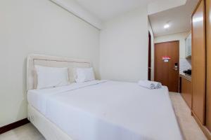 Great Choice and Cozy Studio Apartment B Residence By Travelio