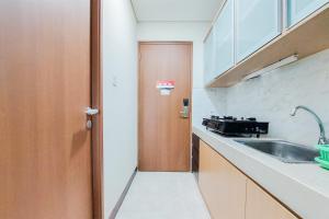 Great Choice and Cozy Studio Apartment B Residence By Travelio