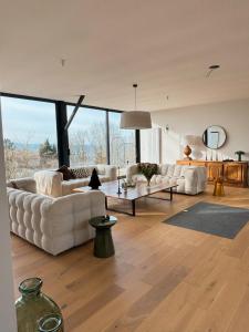 Maisons de vacances La Corniche, Villa d-architecte avec piscine, 2mn mer a Houlgate : photos des chambres