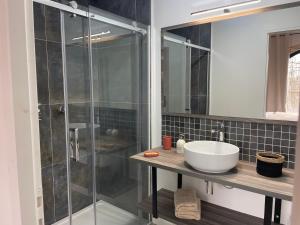 Maisons de vacances La Corniche, Villa d-architecte avec piscine, 2mn mer a Houlgate : photos des chambres