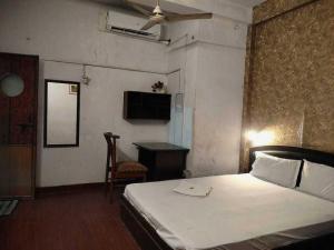 Hotel O Relax Home Stay