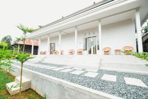 Queenara Local House - 3hvězdičkové hotely ve městě Badung