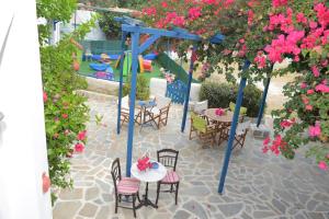 Dora's Studios & Apartments Syros Greece