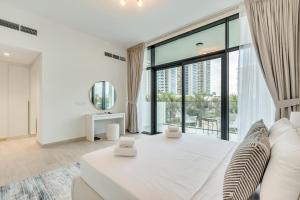 Dubai Luxury 4BR Villa in Murooj Al Furjan