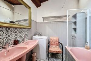 Maisons de vacances La Bade - Maison d-artiste proche des pontons : photos des chambres