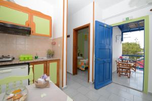 Dora's Studios & Apartments Syros Greece