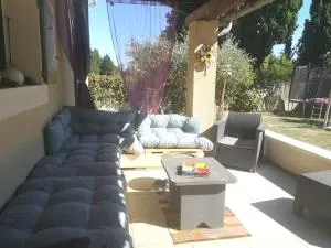 Air-conditioned house garden parking pool - 格拉沃松