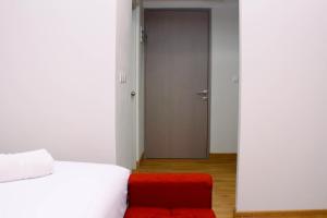 1BR Spacious Combine Unit at Vasanta Innopark Apartment By Travelio