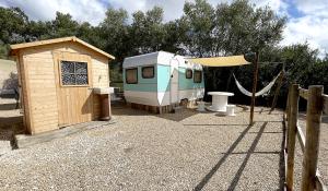 Vdb Lodge - coworking space - Work Relax & Sleep