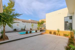 Portal Chalets With Private Pool - Al-Rawda