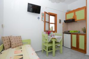 Dora's Studios & Apartments Syros Greece