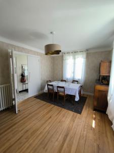 Appartement 6 pers, 3 chambres, au 1er étage, dune maison à Luz Saint Sauveur, Hautes-Pyrénées