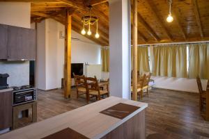 Aphrodite Apartment Near The Beach and The Airport