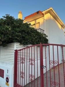 AT306 Private garden, near the beach