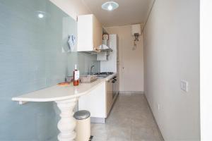 Riva Di Mare Apartment Near The Sea - Happy Rentals