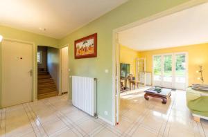 Maisons de vacances Maison chaleureuse a Saints avec jardin et terrasse : photos des chambres