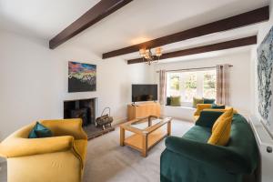 Two Trees, by Birch Stays