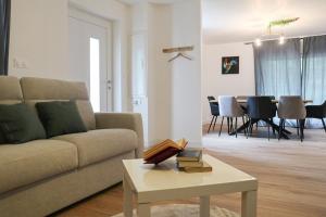 Appartements Plaisir partage Apartment : photos des chambres