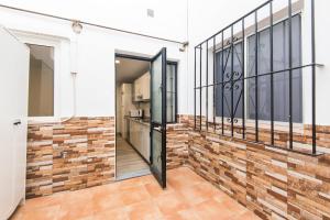 NEW STREET FANTASY 2 Center Apartment