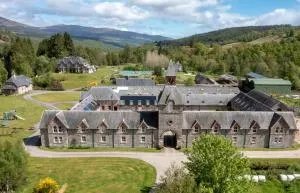 Courtyard Cottage - Дінгволл