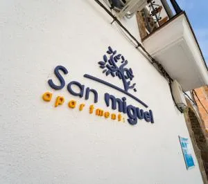 AT SAN MIGUEL o - 洛萨尔德拉韦拉