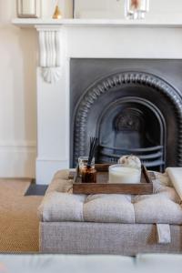 Elegant 1 Bed Kensington Flat- Sleeps 4